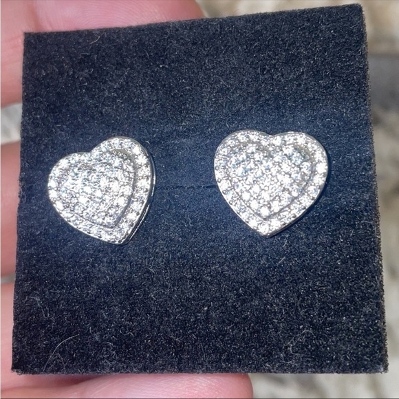 Hearts studded CZ‘s amazing sparkle Iced Earrings Look Amazing White Gold Plated - Picture 13 of 14